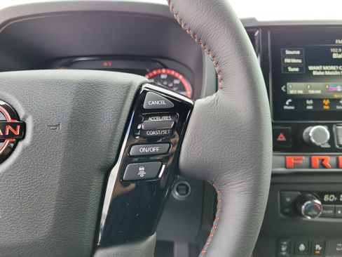 Used 2025 Nissan Frontier PRO-4X w/ Pro Convenience Package image 23