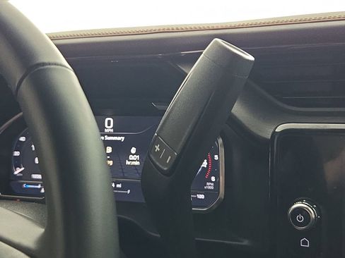 Used 2025 GMC Sierra 2500 AT4 image 22