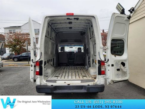 Used 2018 Nissan NV 2500 S w/ Rear Door Glass Package image 16