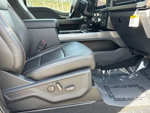New 2026 Ford F250 Lariat w/ Lariat Ultimate Package AWD/4WD image 13