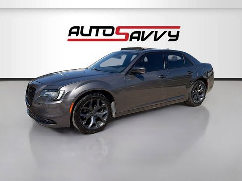 Used 2022 Chrysler 300 S image 3