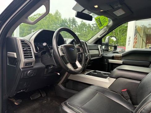 Used 2017 Ford F250 Lariat w/ Chrome Package AWD/4WD image 23