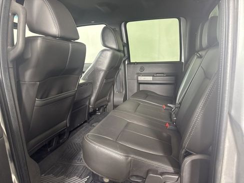 Used 2011 Ford F250 Lariat w/ Chrome Pkg image 12