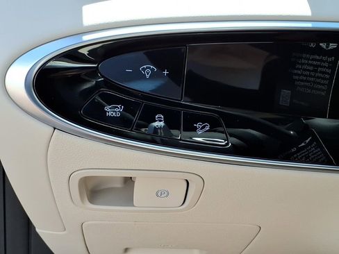 New 2026 Genesis GV70 2.5T Select AWD/4WD image 17