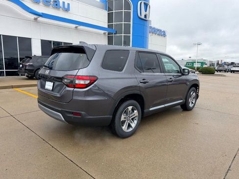 New 2025 Honda Pilot EX-L image 2