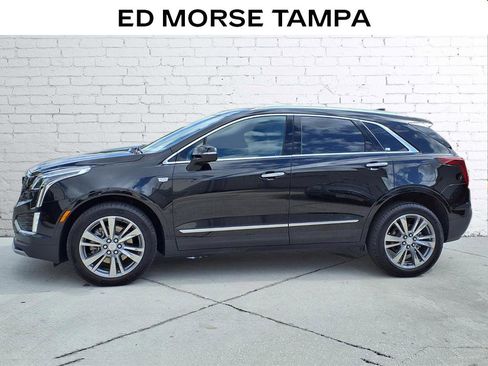 Used 2025 Cadillac XT5 Premium Luxury image 2