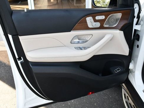 Used 2023 Mercedes-Benz GLE 350 4MATIC image 11