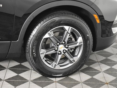 Used 2025 Chevrolet Blazer LT image 55