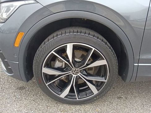 Used 2023 Volkswagen Tiguan SEL R-Line AWD/4WD image 10
