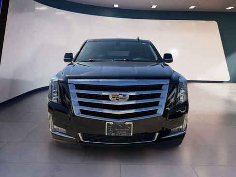 Used 2020 Cadillac Escalade 2WD image 8