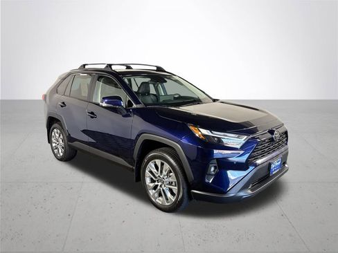 Used 2025 Toyota RAV4 XLE Premium w/ Weather Package AWD/4WD image 4