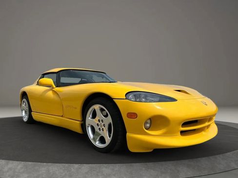 Used 2002 Dodge Viper RT/10 RWD image 8