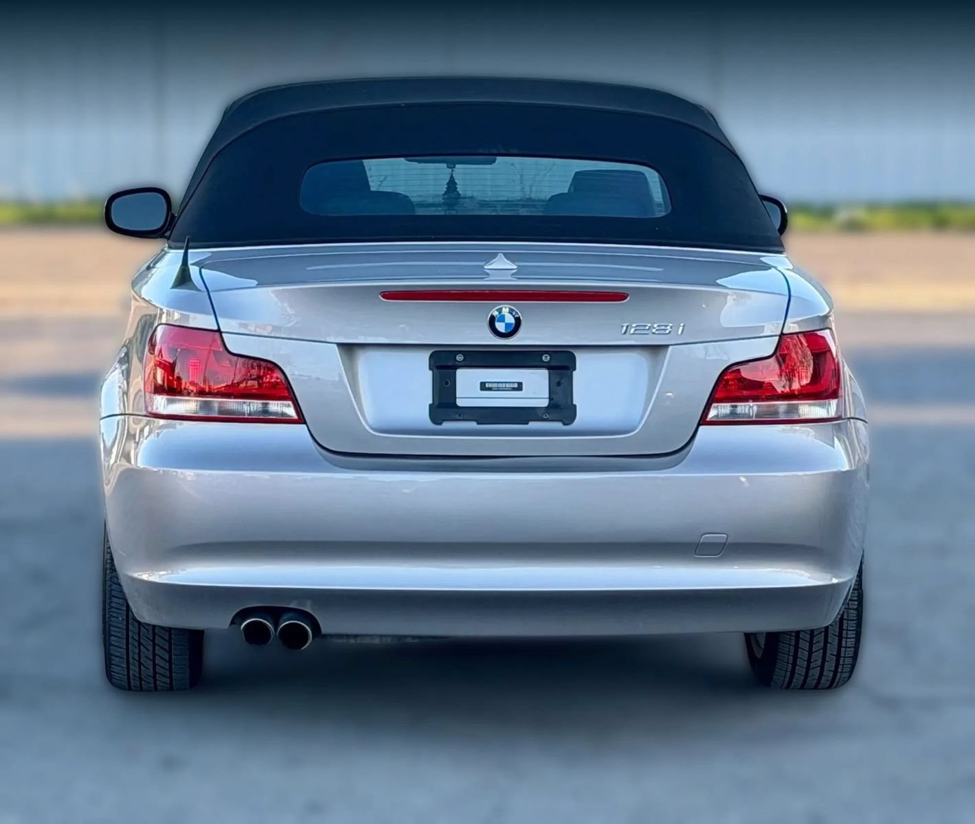 Used 2012 BMW 128i Convertible RWD image 8
