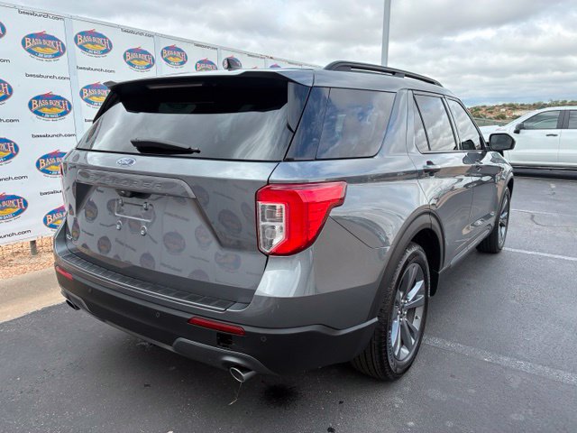Certified 2023 Ford Explorer XLT w/ Equipment Group 202A RWD image 4