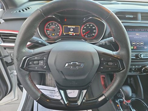 Used 2023 Chevrolet TrailBlazer RS w/ Sun and Liftgate Package image 13