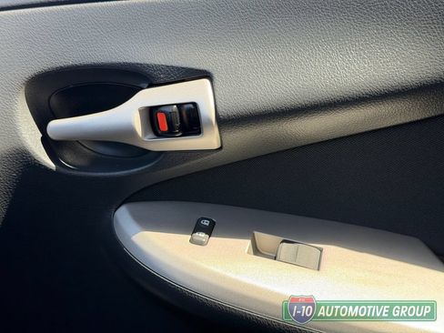 Used 2013 Toyota Corolla S FWD image 30