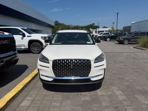 Used 2023 Lincoln Corsair Reserve FWD image 3