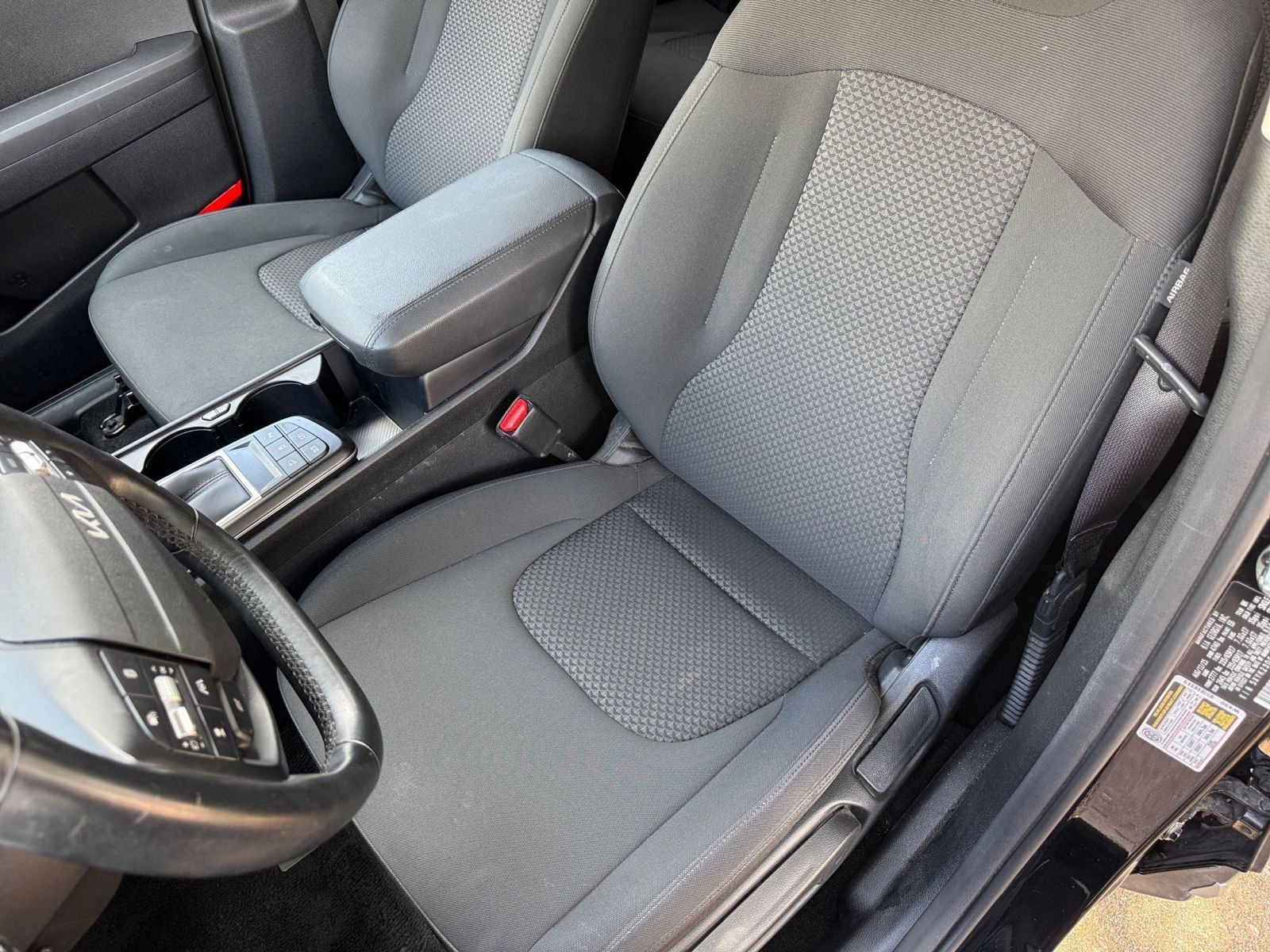 Used 2026 Kia Sportage LX FWD image 36