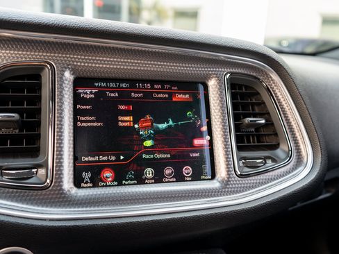 Used 2016 Dodge Challenger SRT Hellcat RWD image 20