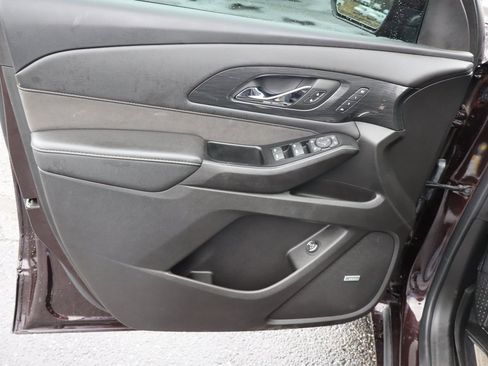 Used 2023 Chevrolet Traverse High Country w/ LPO, Floor Liner Package image 29