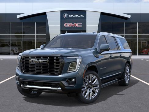 New 2026 GMC Yukon XL Denali Ultimate w/ LPO, Floor Liner Package AWD/4WD image 6