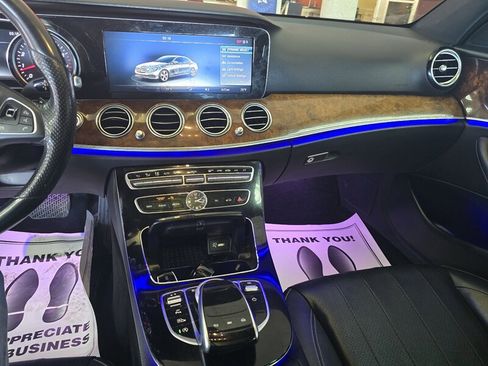 Used 2017 Mercedes-Benz E 300 image 27