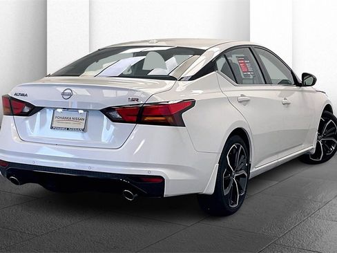 Certified 2024 Nissan Altima 2.5 SR w/ SR Premium Package image 12