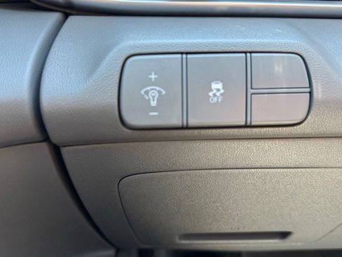 Used 2024 Hyundai Elantra SEL FWD image 20
