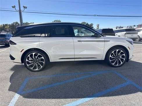 New 2026 Lincoln Nautilus Black Label image 3