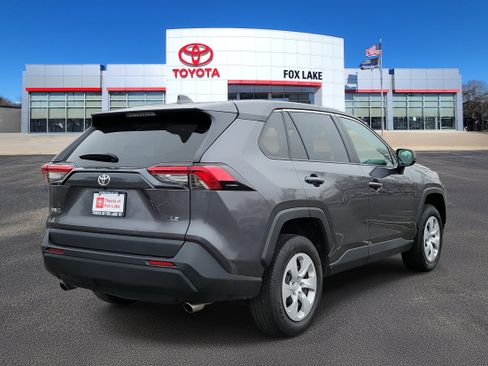 Used 2024 Toyota RAV4 LE image 4