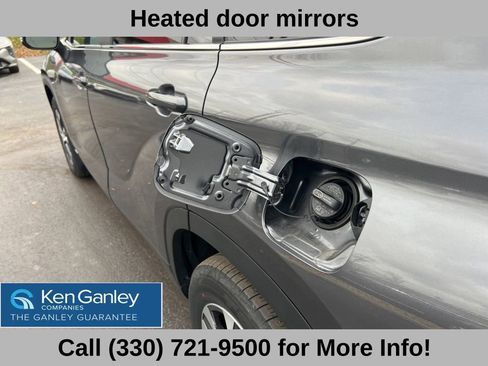 Used 2024 Toyota Highlander XLE image 50