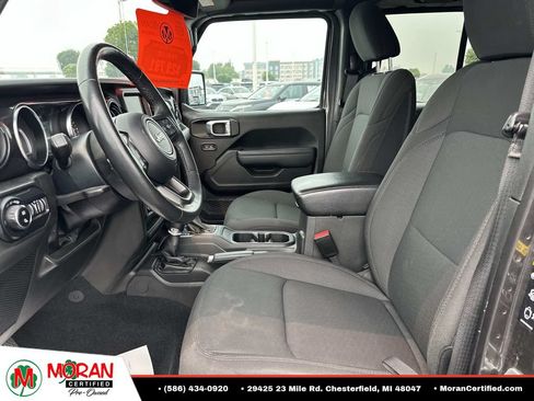 Used 2022 Jeep Gladiator Sport AWD/4WD image 12