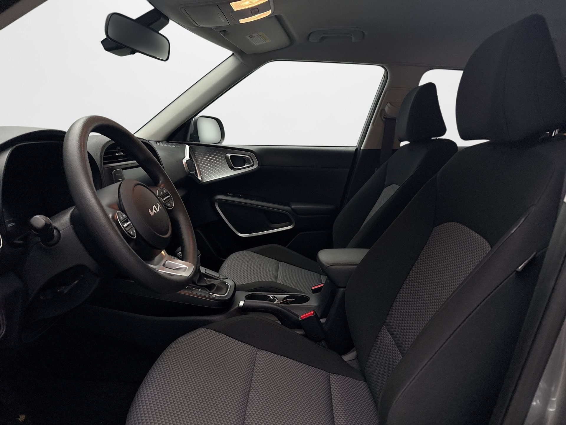 Used 2023 Kia Soul LX w/ LX Technology Package FWD image 9