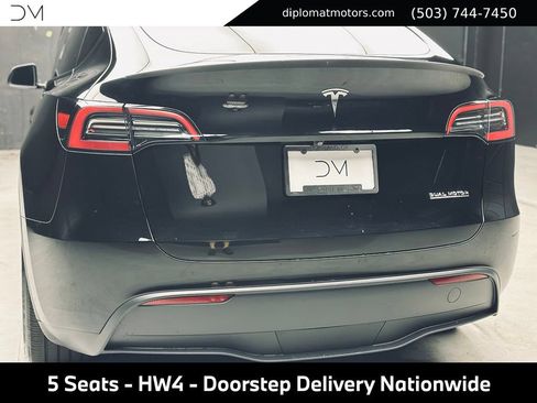 Used 2024 Tesla Model Y Performance AWD/4WD image 16