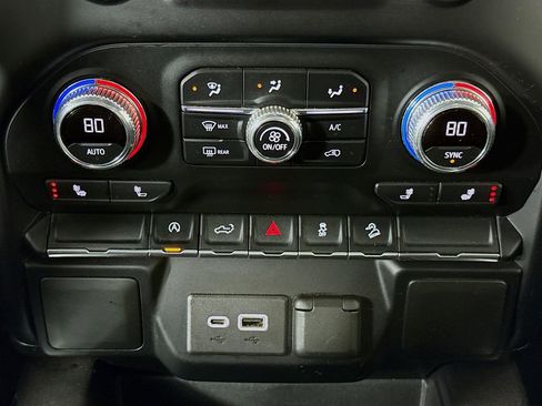 Used 2021 GMC Sierra 1500 Elevation w/ LPO, Elevation Black Package image 15