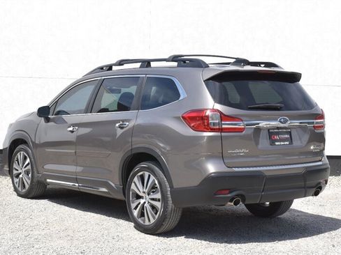 Used 2022 Subaru Ascent Touring AWD/4WD image 2