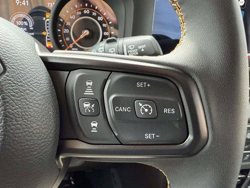 Used 2024 Jeep Wrangler Unlimited Sport AWD/4WD image 23