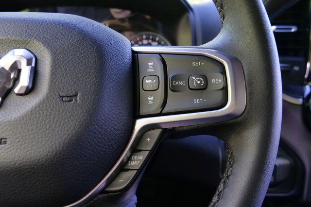 Used 2025 RAM 3500 Big Horn AWD/4WD image 16