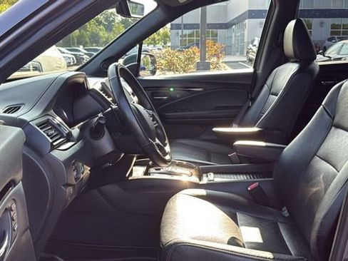 Used 2020 Honda Passport Touring image 10