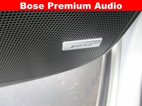 Used 2021 Buick Enclave Premium w/ Sun and Sites Package FWD image 18