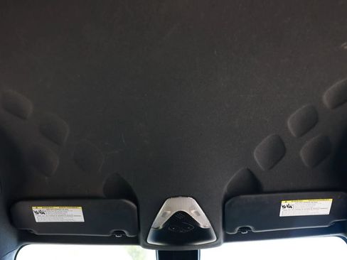 Used 2018 Toyota C-HR XLE FWD image 14