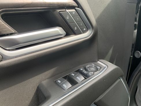 Used 2024 Chevrolet Silverado 2500 LTZ image 15