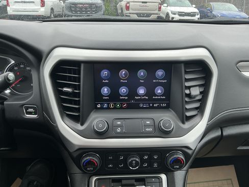 Used 2023 GMC Acadia SLT AWD/4WD image 25