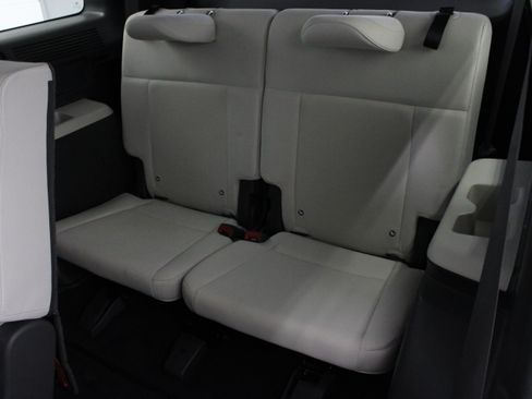 Used 2025 Hyundai Santa Fe SE FWD image 30
