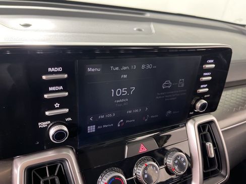 Used 2022 Kia Sorento LX image 28