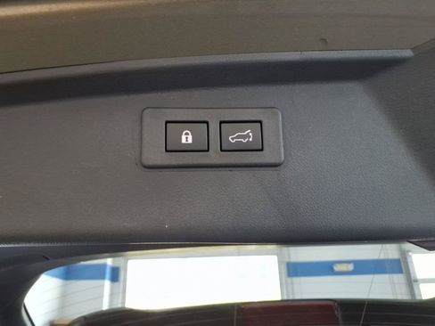 Used 2025 Subaru Outback Limited AWD/4WD image 21