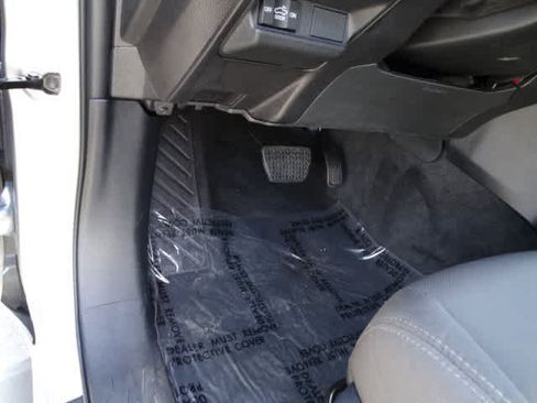 Used 2025 Toyota Tacoma SR image 16