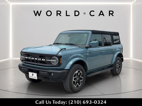 Used 2022 Ford Bronco Outer Banks AWD/4WD image 3
