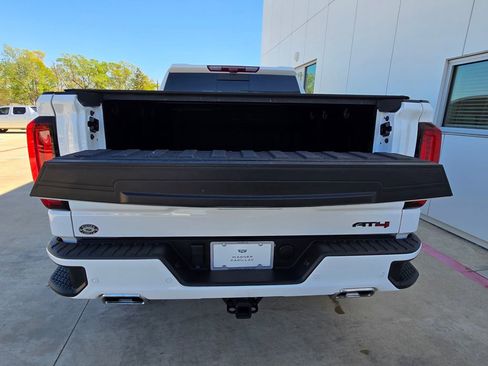 Used 2024 GMC Sierra 1500 AT4 w/ Technology Package image 13