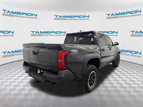 Used 2024 Toyota Tacoma TRD Off-Road AWD/4WD image 5